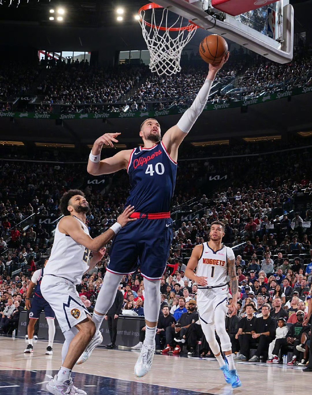 爱游戏官方入口-快船队板凳球员突然崭露头角