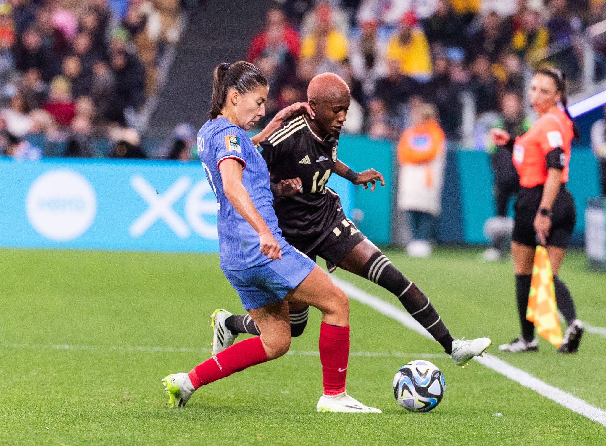 法国国家女足连胜,成功获得冠军 法国国家女足连胜,成功获得冠军