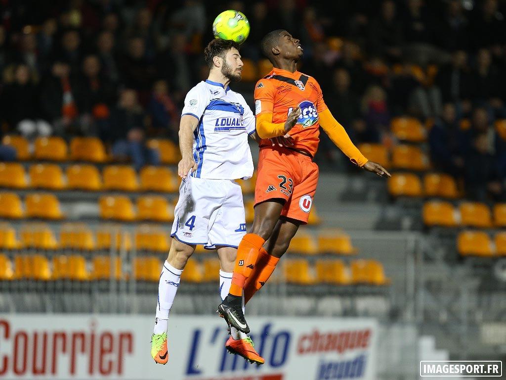 希斯主场大胜，保级任务稍显轻松